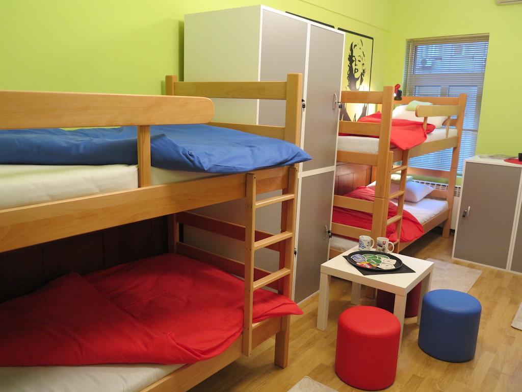 Traveler'S Hostel & Apartments Βελιγράδι Δωμάτιο φωτογραφία