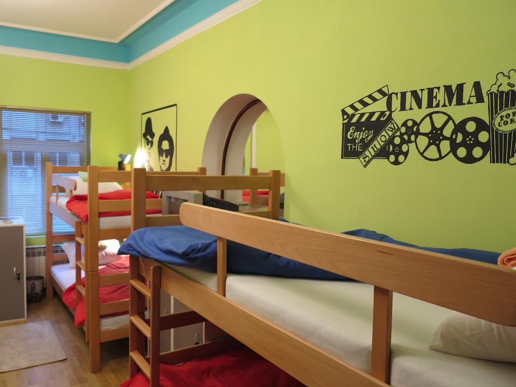 Traveler'S Hostel & Apartments Βελιγράδι Δωμάτιο φωτογραφία