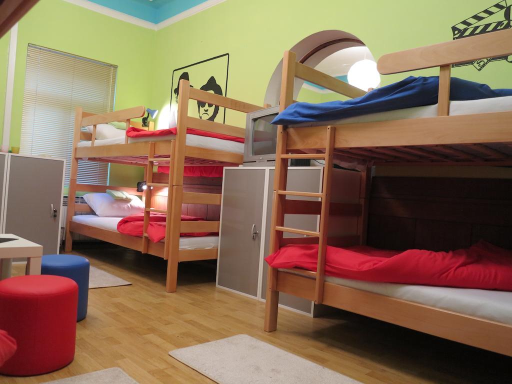 Traveler'S Hostel & Apartments Βελιγράδι Δωμάτιο φωτογραφία