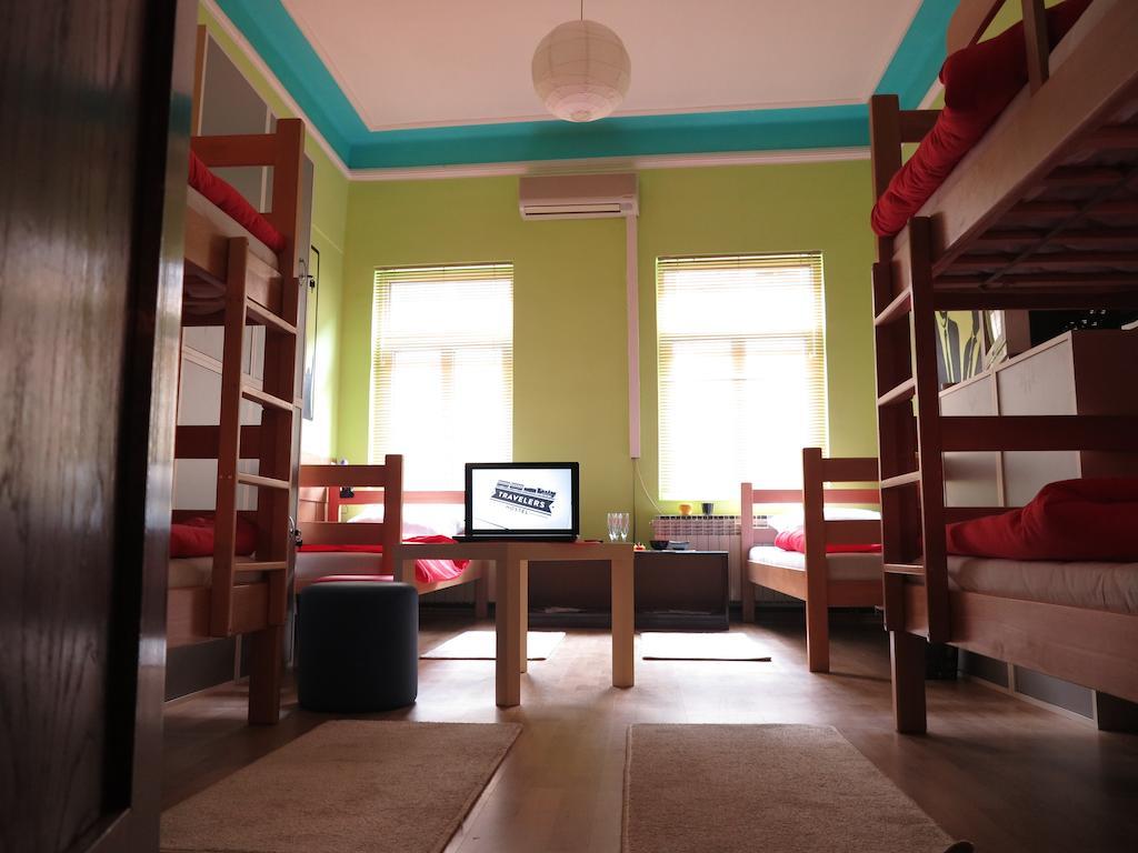 Traveler'S Hostel & Apartments Βελιγράδι Δωμάτιο φωτογραφία