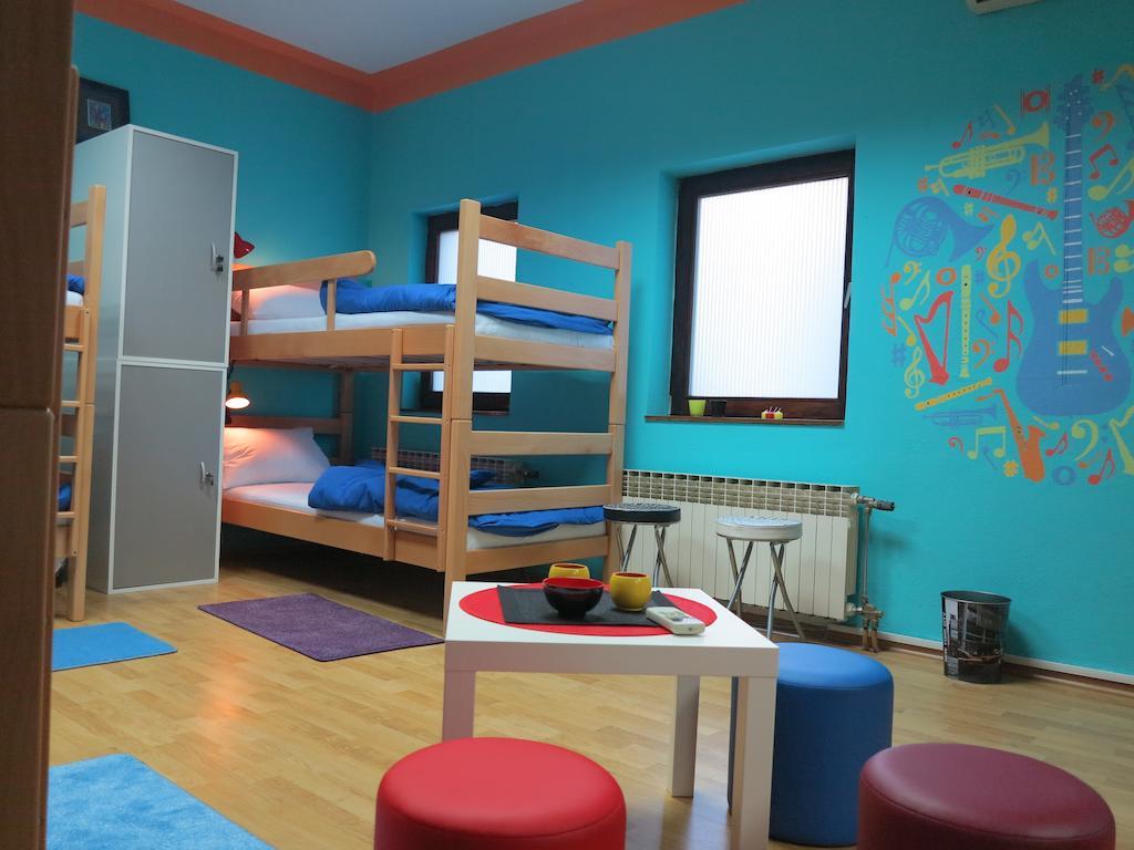 Traveler'S Hostel & Apartments Βελιγράδι Δωμάτιο φωτογραφία