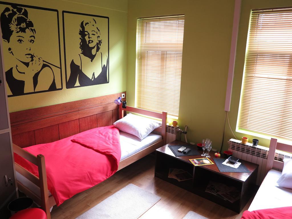 Traveler'S Hostel & Apartments Βελιγράδι Δωμάτιο φωτογραφία