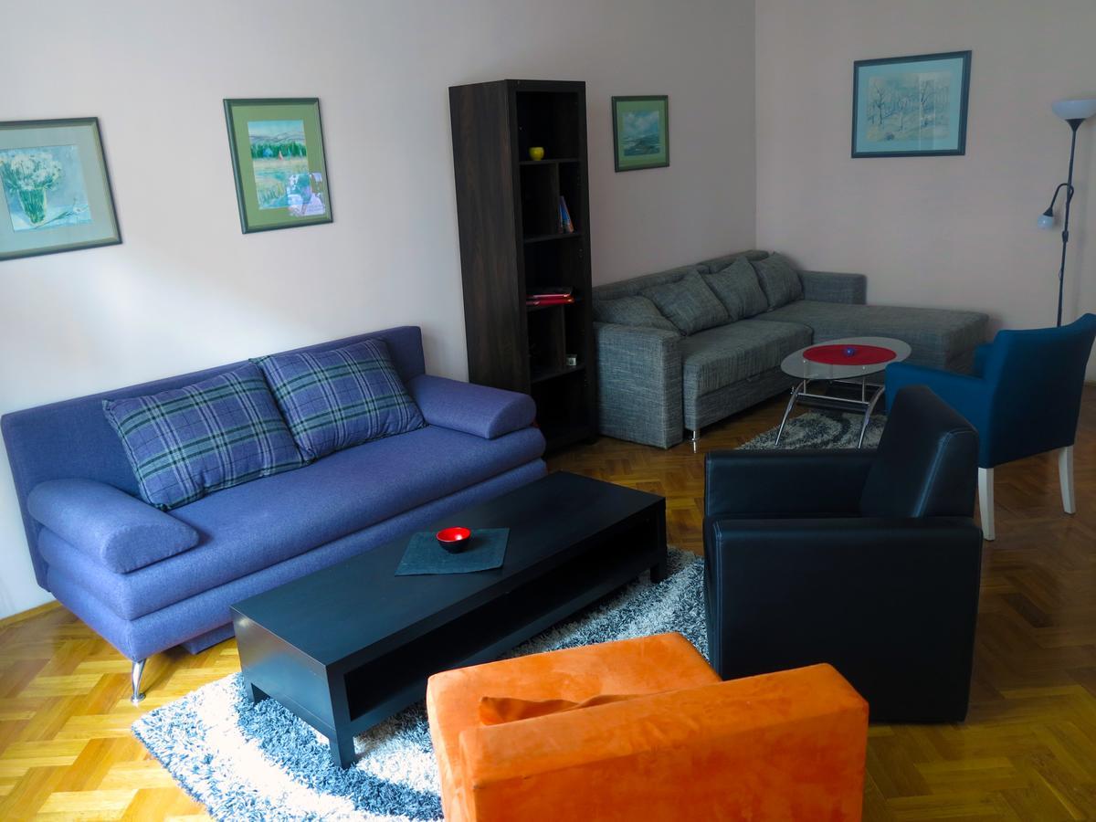 Traveler'S Hostel & Apartments Βελιγράδι Δωμάτιο φωτογραφία